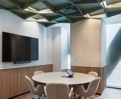 ויולה | עיצוב ותכנון - מיכי סתר |  צילום - עמית גושר 