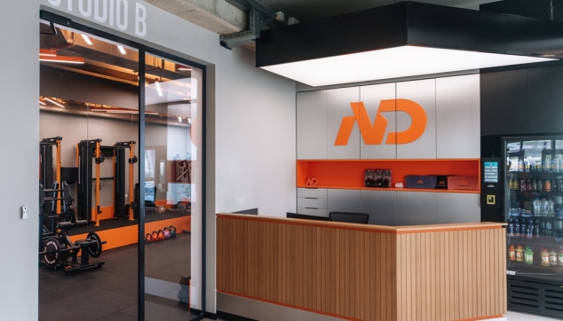 Master B - תקרה בהדבקה 